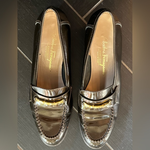 Ferragamo Bronze Patent Ladies Shoes - Picture 3 of 9